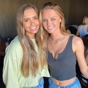 Meet your Posher, Camille